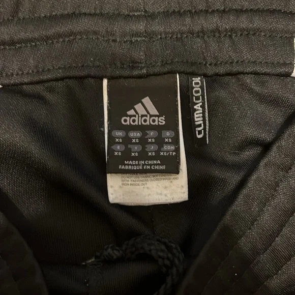 Addidas 3 Stripes Pants / Joggers - Picture 3 of 4